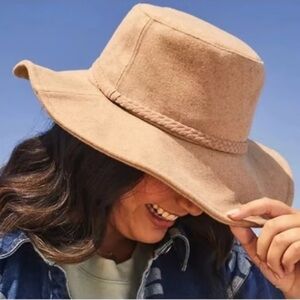 ASN OATMEAL COLORED HARPER FLOPPY HAT